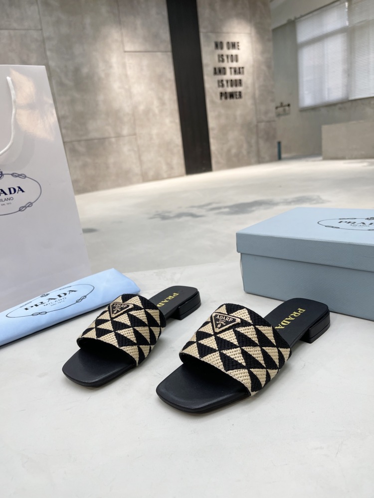 Prada slippers flat