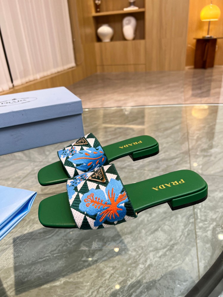 Prada slippers flat