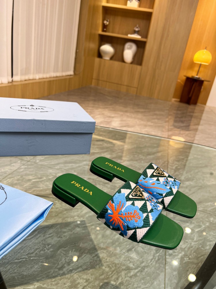 Prada slippers flat