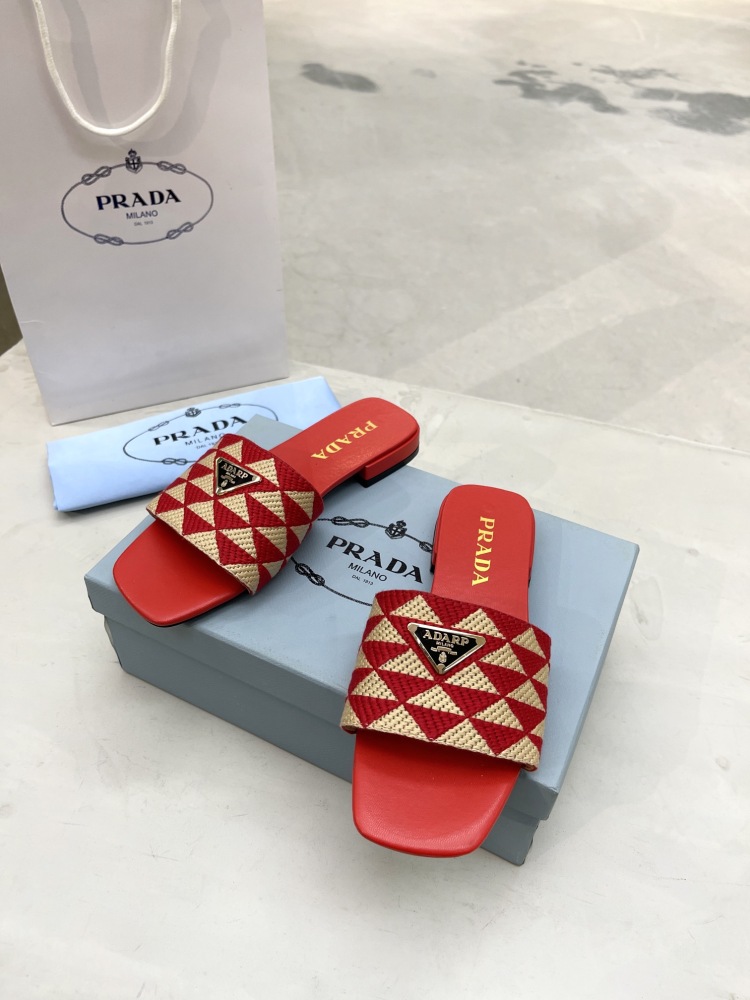 Prada slippers flat