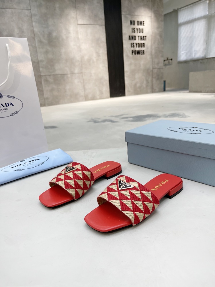 Prada slippers flat