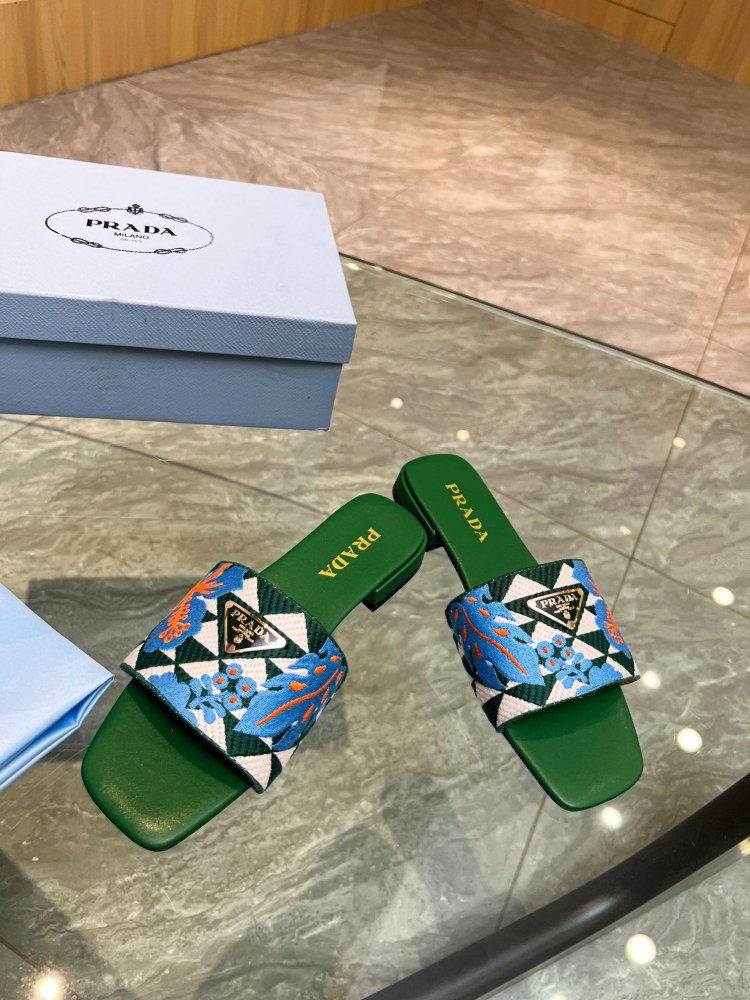 Prada slippers flat