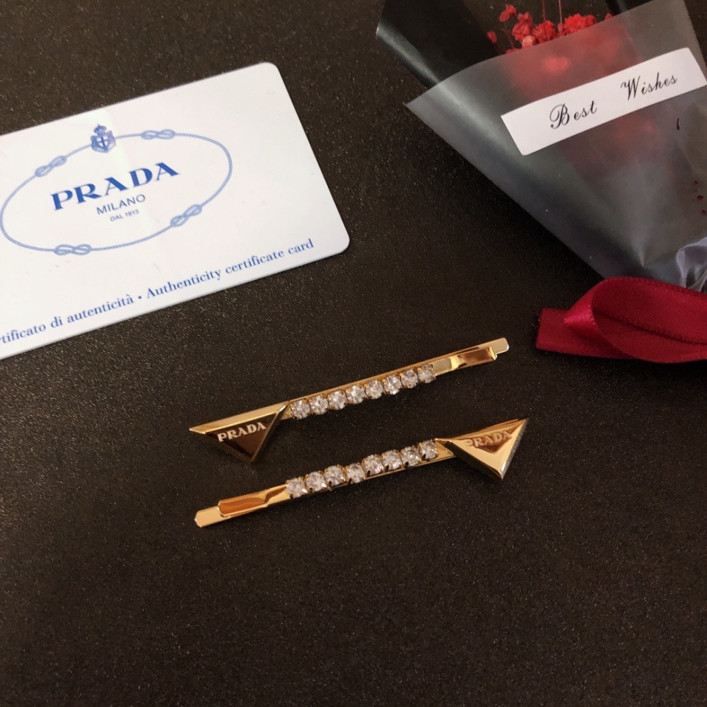 PRADA hairpin