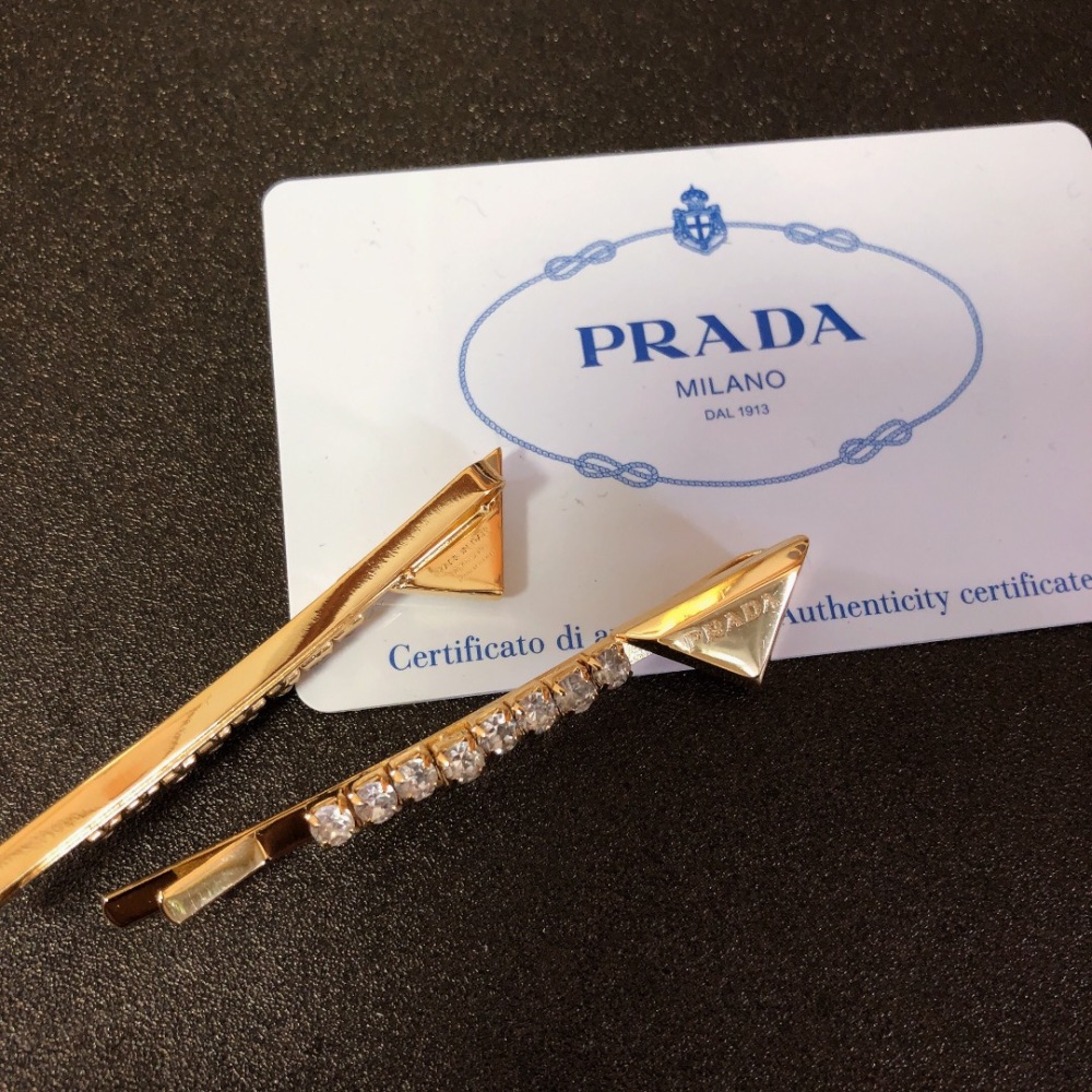 PRADA hairpin
