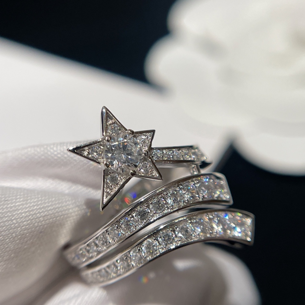 CHANEL rings