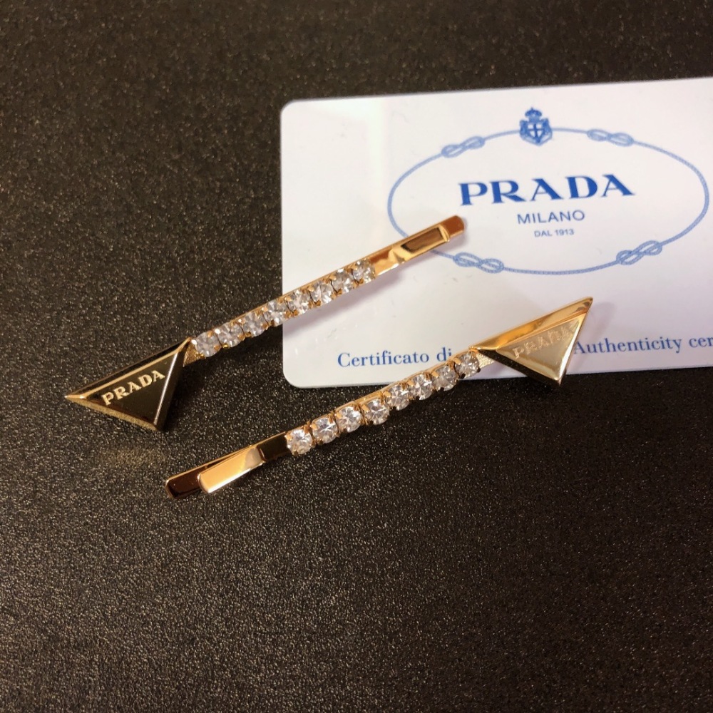 PRADA hairpin