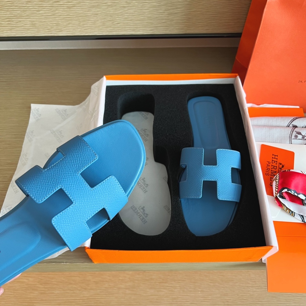 Hermes slippers