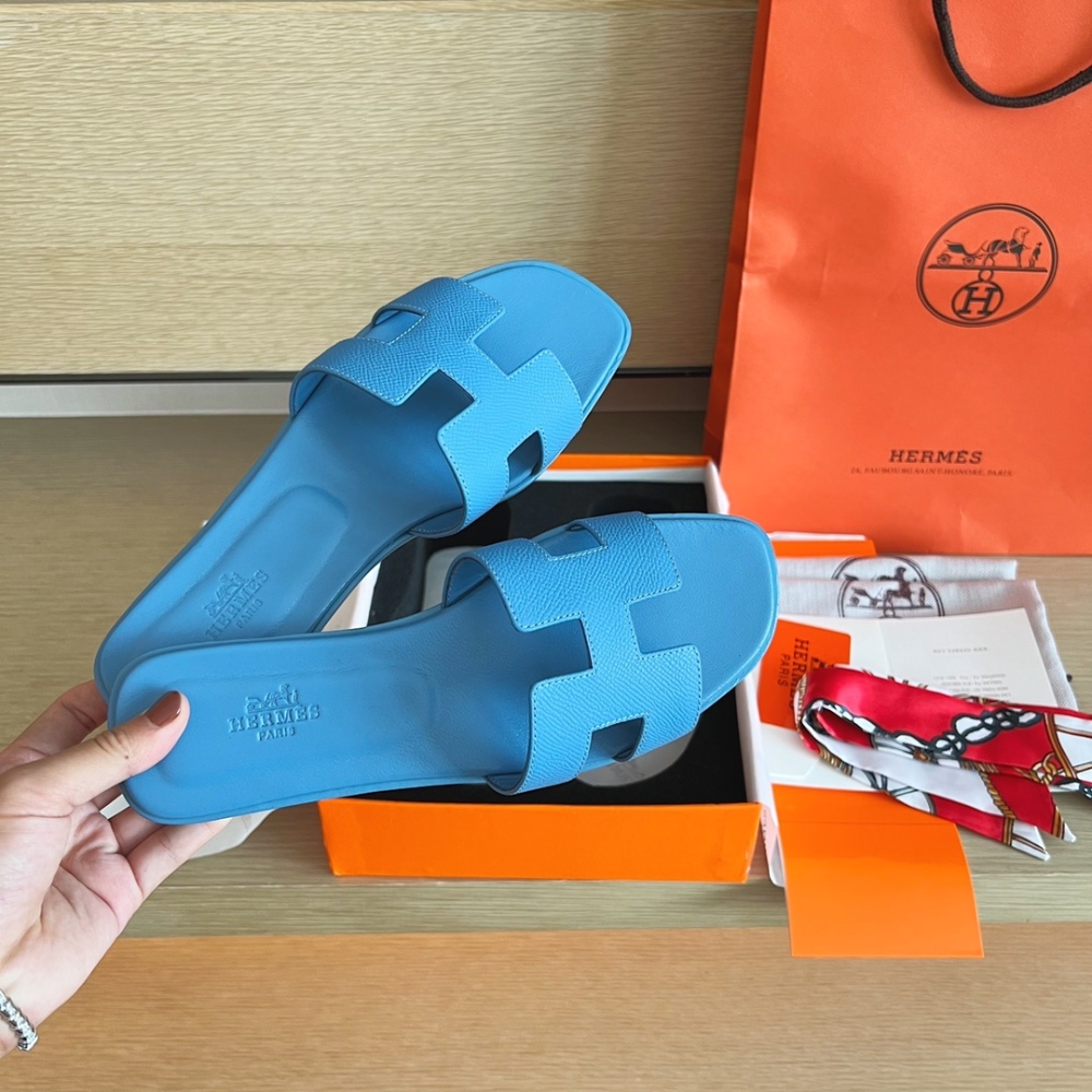 Hermes slippers