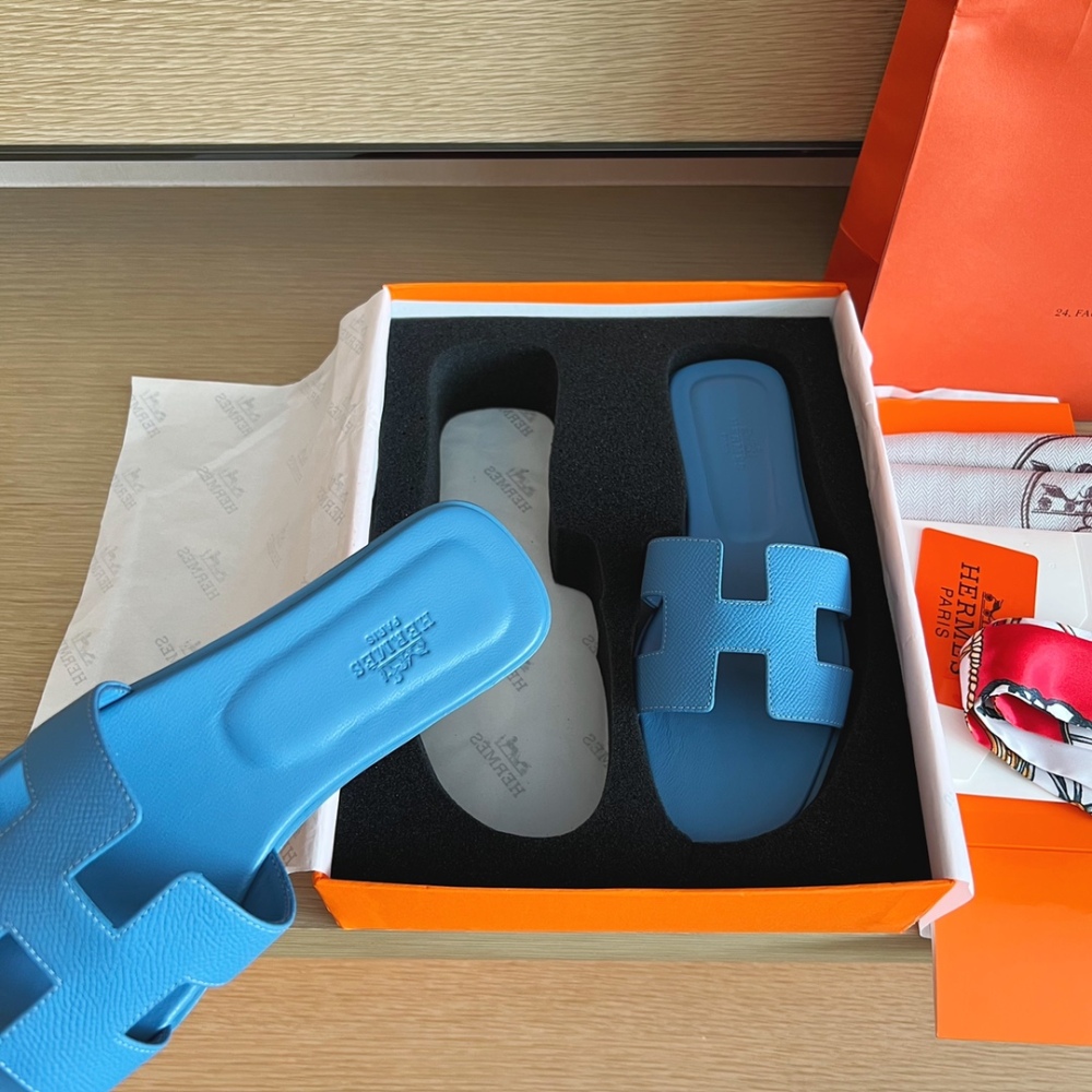 Hermes slippers