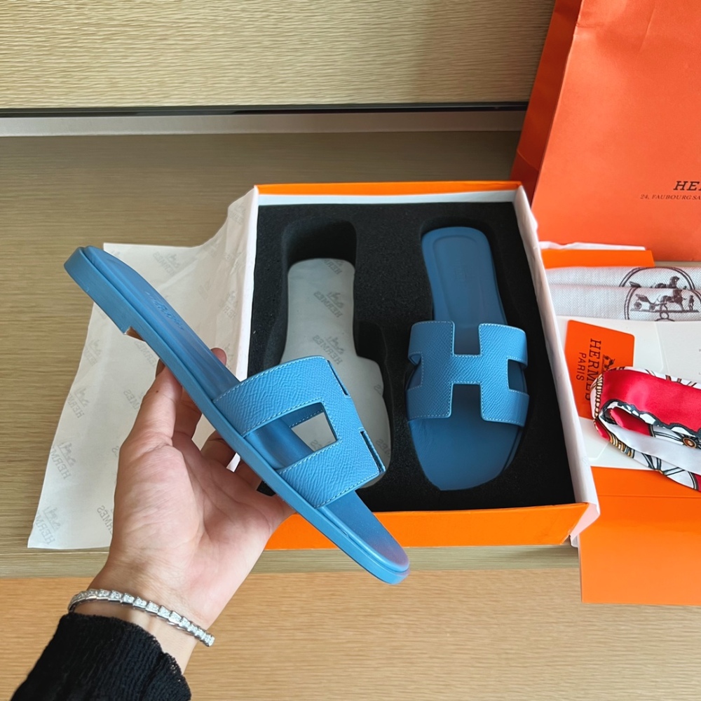 Hermes slippers