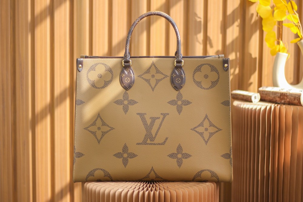 Louis Vuitton ON THE GO GM M45320 Genuine level（99%）
