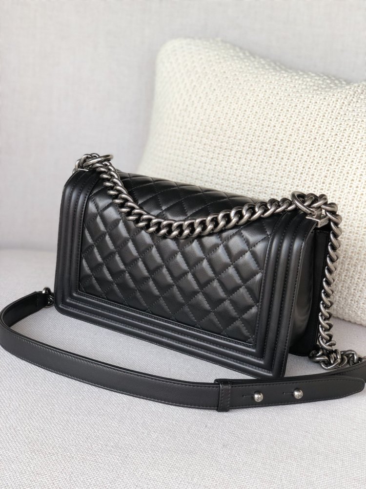 Chanel Leboy MM 25cm Genuine level（99%）