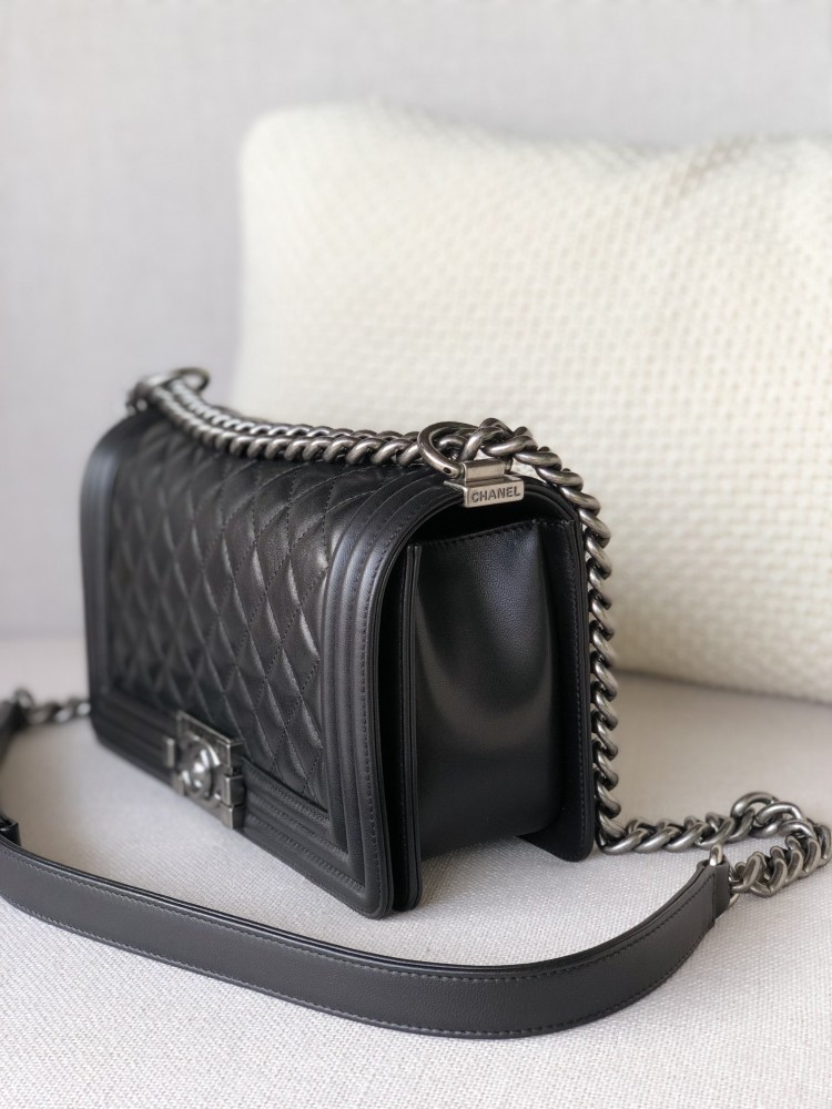 Chanel Leboy MM 25cm Genuine level（99%）