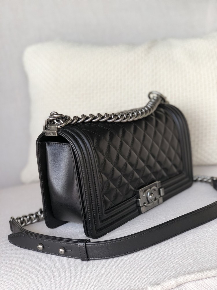 Chanel Leboy MM 25cm Genuine level（99%）