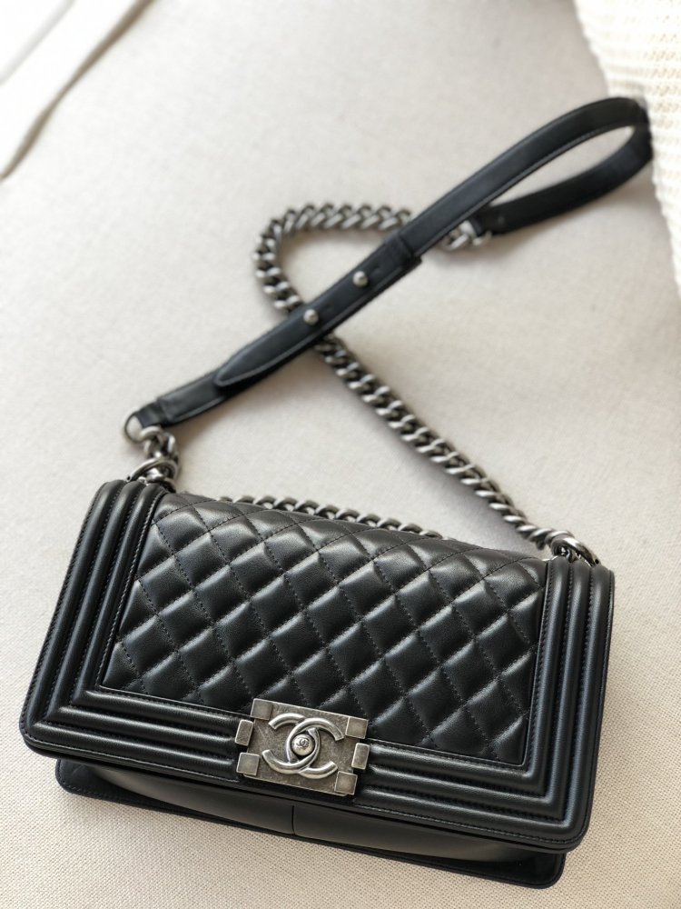 Chanel Leboy MM 25cm Genuine level（99%）