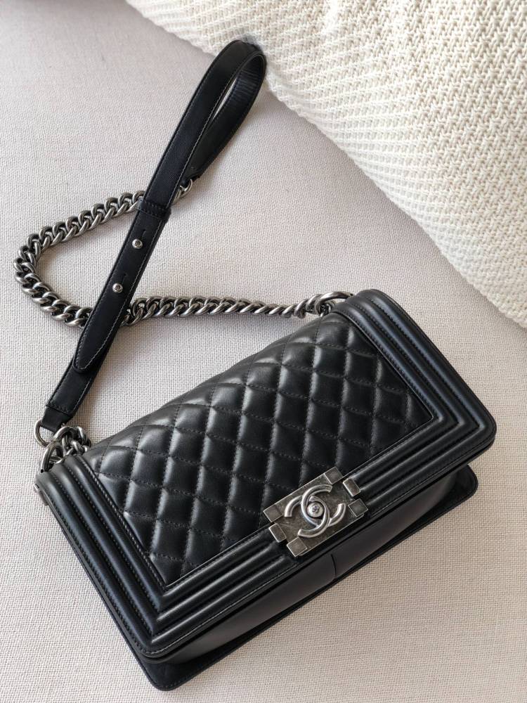 Chanel Leboy MM 25cm Genuine level（99%）
