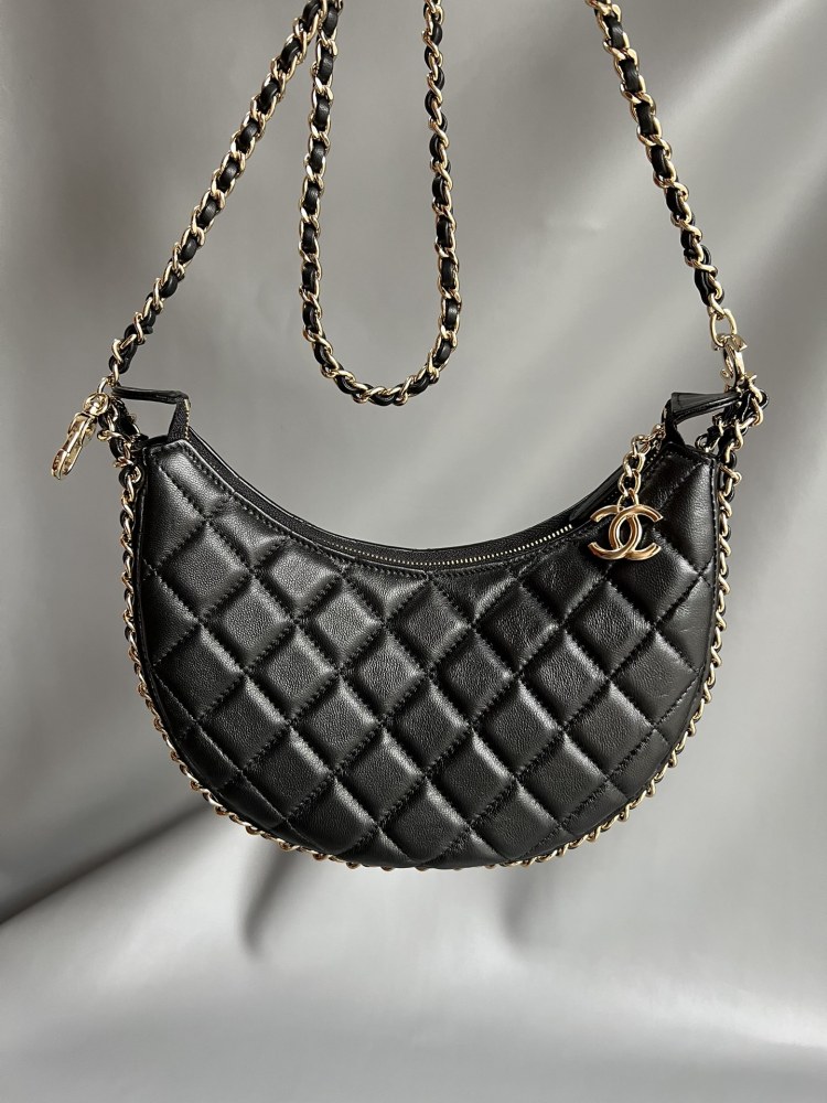 Chanel 23P crescent hobo bag Genuine level（99%）
