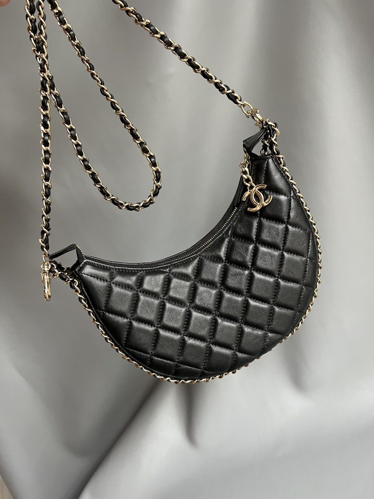 Chanel 23P crescent hobo bag Genuine level（99%）