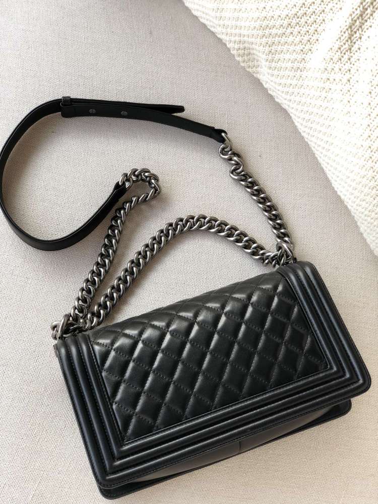 Chanel Leboy MM 25cm Genuine level（99%）