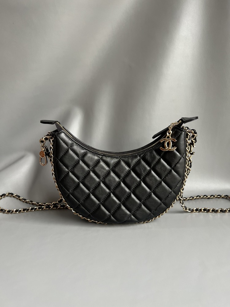 Chanel 23P crescent hobo bag Genuine level（99%）