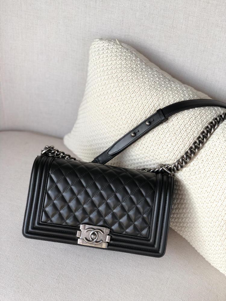 Chanel Leboy MM 25cm Genuine level（99%）