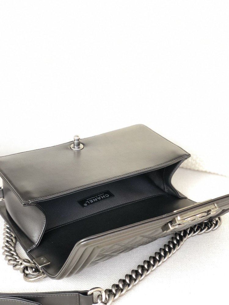 Chanel Leboy MM 25cm Genuine level（99%）