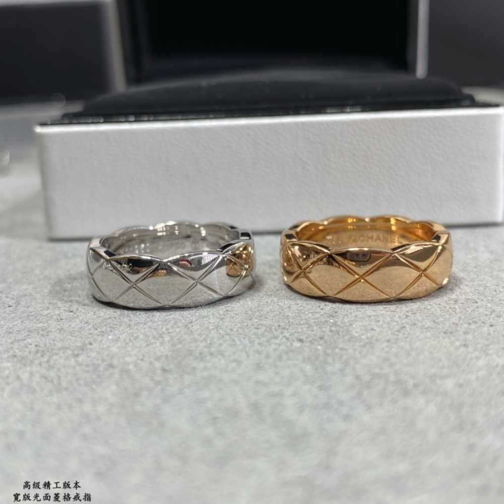 CHANEL rings
