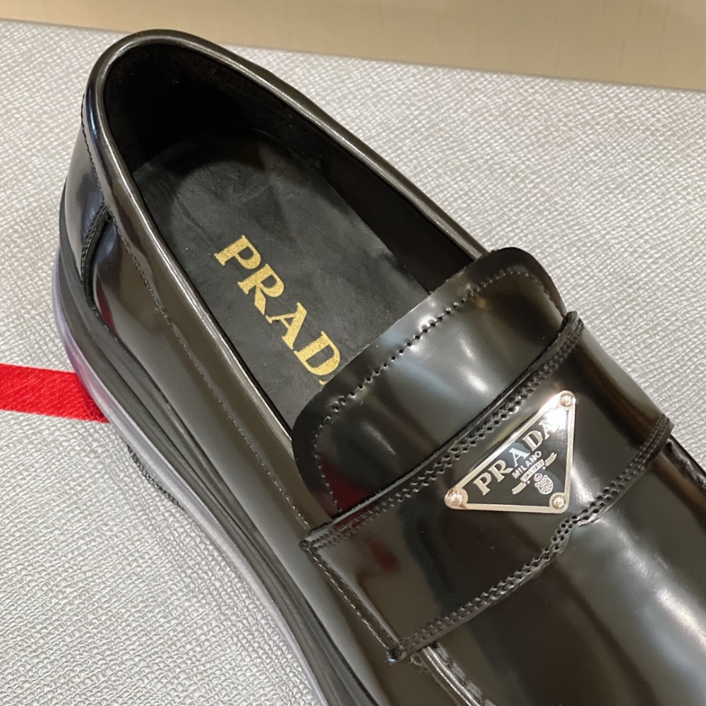 Prada Shiny Derby Shoes - Air Cushion Outsole Men's sneakers
