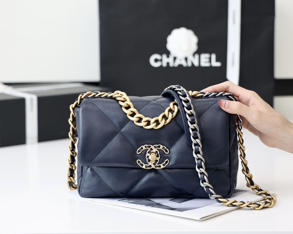 Chanel 19bag 1160 Mirror Boutique