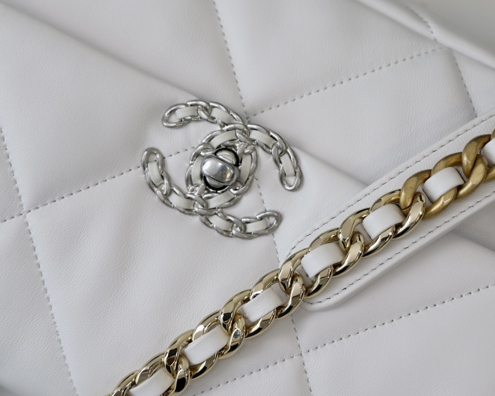 Chanel 19bag 1160 Mirror Boutique