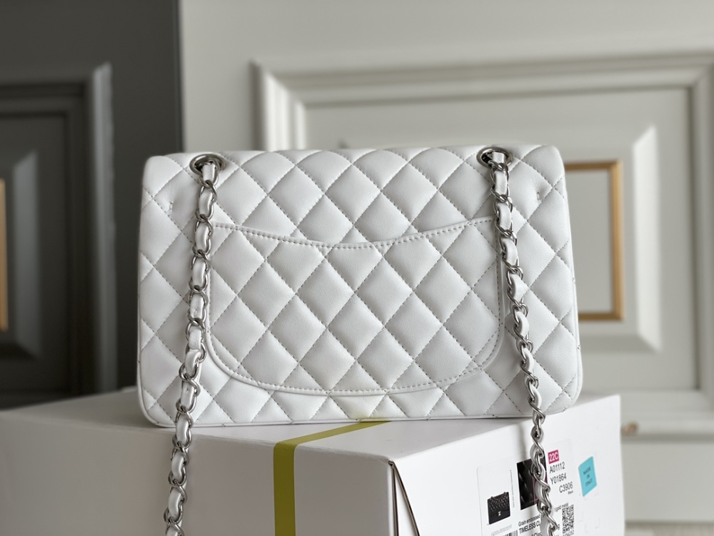 Chanel 𝘾𝙡𝙖𝙨𝙨𝙞𝙘 𝙁𝙡𝙖𝙥 CF bag 23C 1112 PM 23cm Mirror Boutique