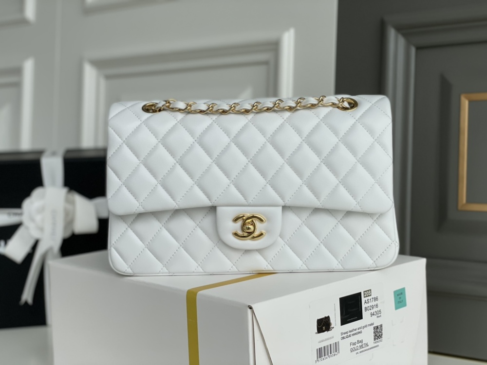 Chanel 𝘾𝙡𝙖𝙨𝙨𝙞𝙘 𝙁𝙡𝙖𝙥 CF bag 23C 1112 MM 25cm Mirror Boutique