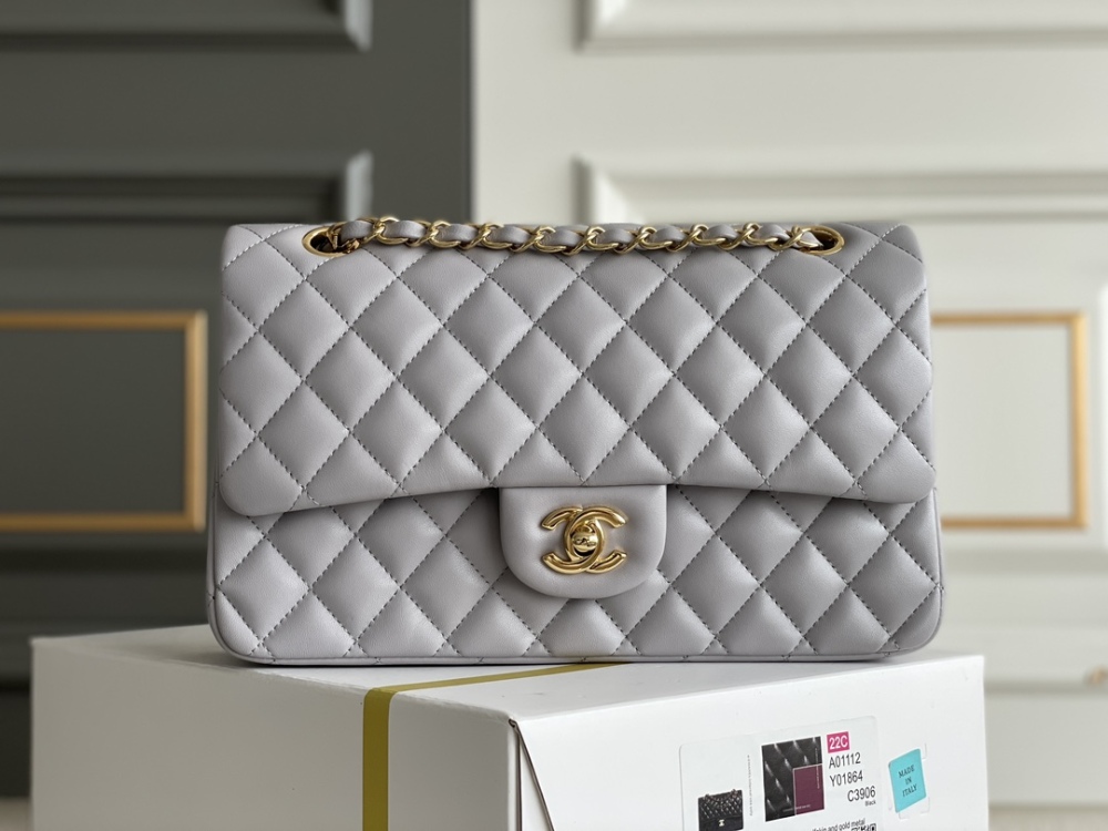 Chanel 𝘾𝙡𝙖𝙨𝙨𝙞𝙘 𝙁𝙡𝙖𝙥 CF bag 23C 1112 MM 25cm Mirror Boutique