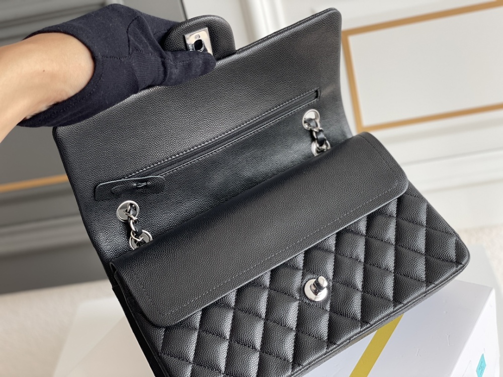 Chanel 𝘾𝙡𝙖𝙨𝙨𝙞𝙘 𝙁𝙡𝙖𝙥 CF bag 23C 1112 MM 25cm Mirror Boutique