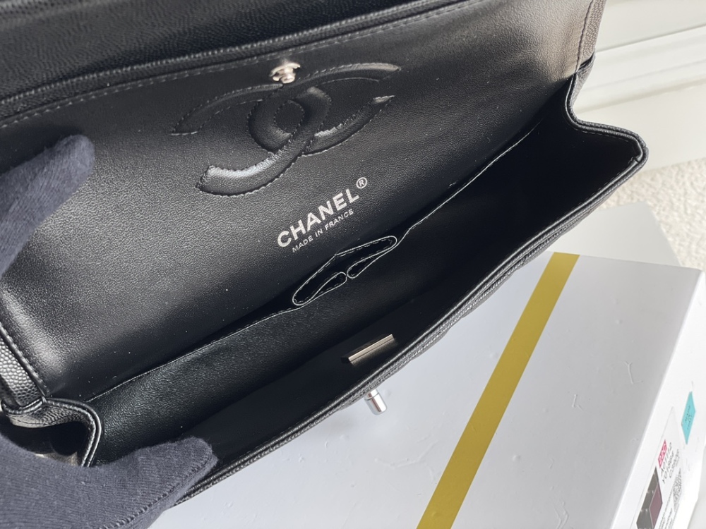 Chanel 𝘾𝙡𝙖𝙨𝙨𝙞𝙘 𝙁𝙡𝙖𝙥 CF bag 23C 1112 MM 25cm Mirror Boutique