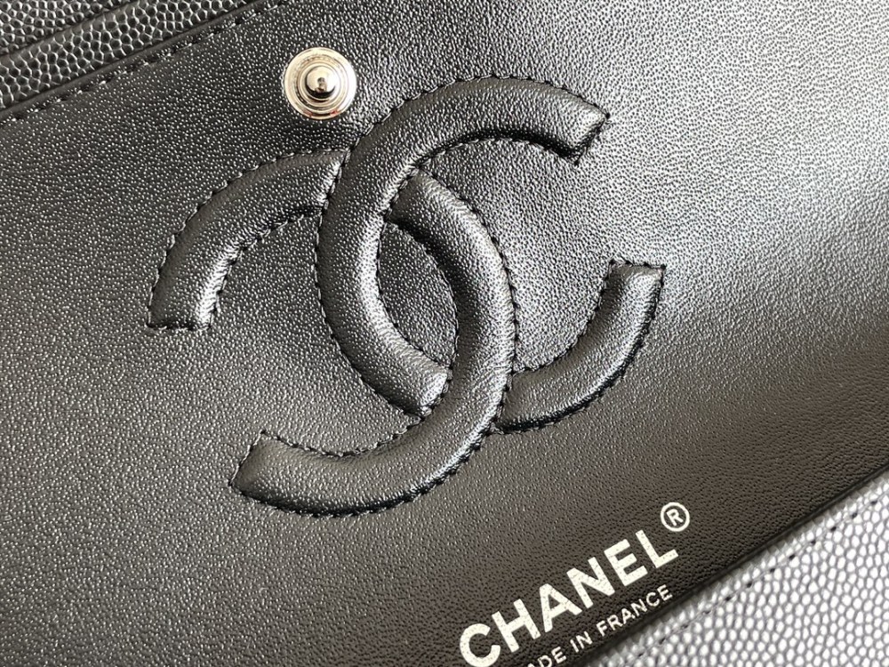 Chanel 𝘾𝙡𝙖𝙨𝙨𝙞𝙘 𝙁𝙡𝙖𝙥 CF bag 23C 1112 MM 25cm Mirror Boutique