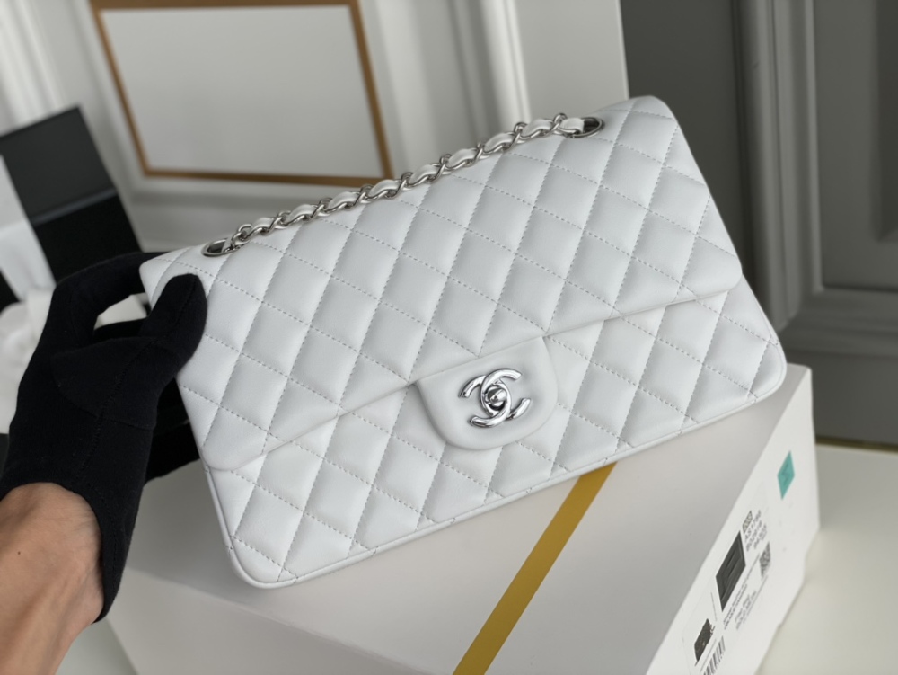 Chanel 𝘾𝙡𝙖𝙨𝙨𝙞𝙘 𝙁𝙡𝙖𝙥 CF bag 23C 1112 MM 25cm Mirror Boutique