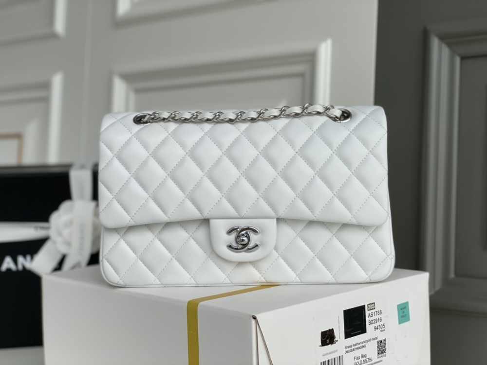 Chanel 𝘾𝙡𝙖𝙨𝙨𝙞𝙘 𝙁𝙡𝙖𝙥 CF bag 23C 1112 MM 25cm Mirror Boutique