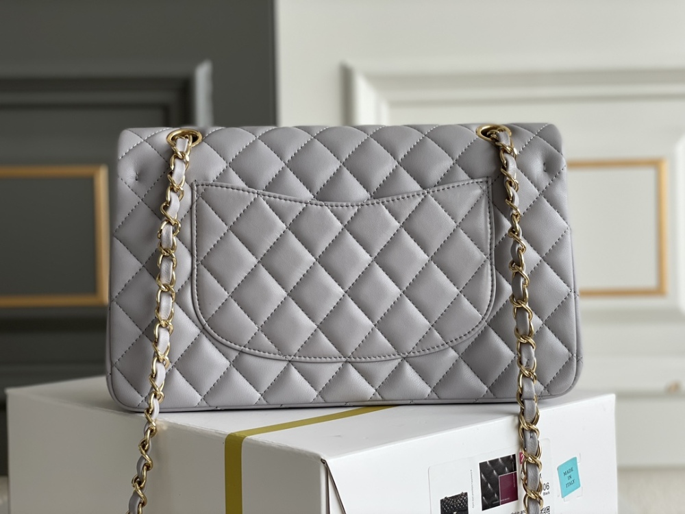 Chanel 𝘾𝙡𝙖𝙨𝙨𝙞𝙘 𝙁𝙡𝙖𝙥 CF bag 23C 1112 MM 25cm Mirror Boutique
