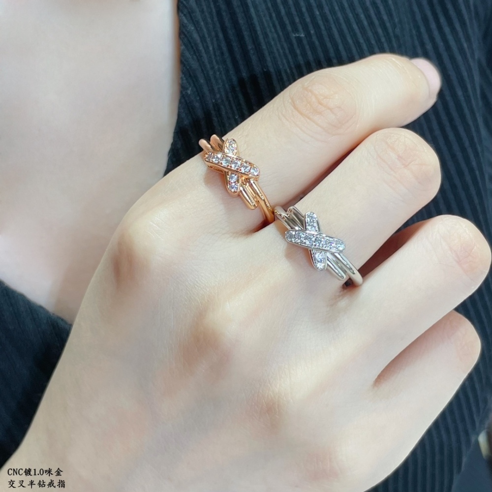CHAUMET rings