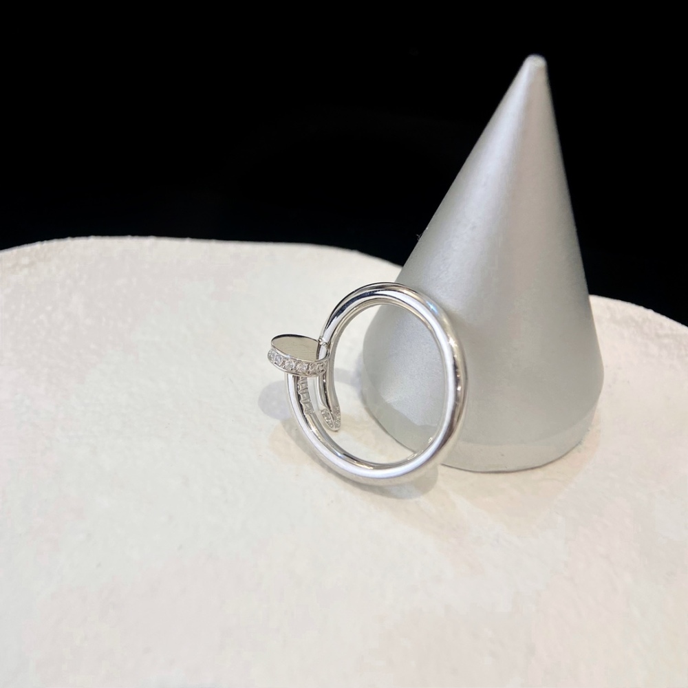 Cartier  rings  without diamonds