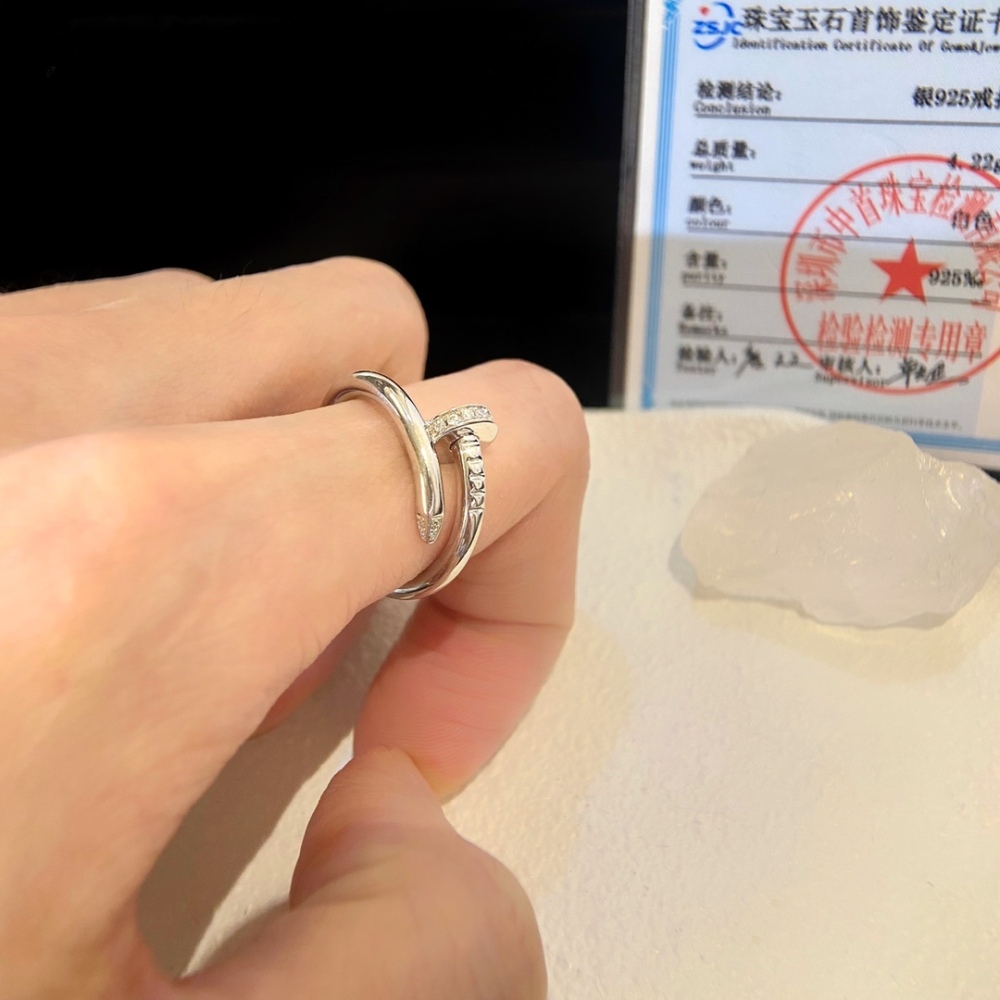 Cartier  rings  without diamonds