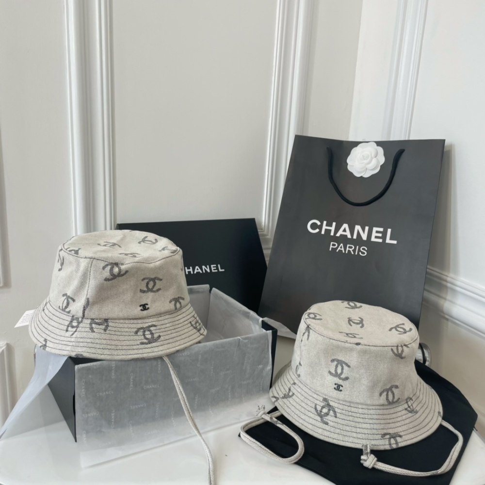 CHANEL  bucket hat
