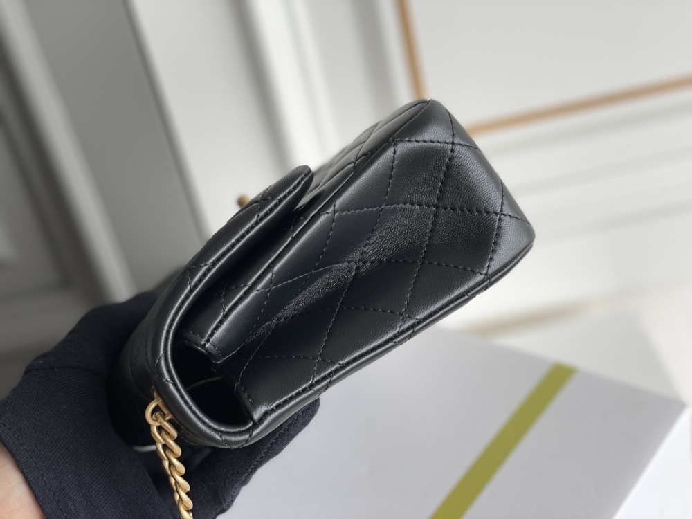 Chanel Camellia adjustment buckle CF bag 23S 23.5cm Mirror Boutique