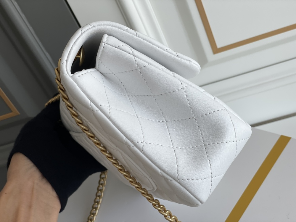 Chanel Camellia adjustment buckle CF bag 23S 23.5cm Mirror Boutique