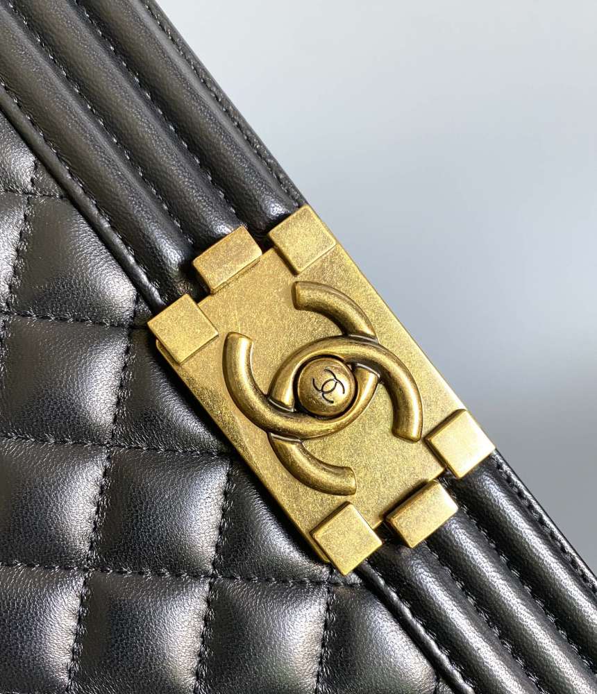 Chanel Leboy GM 28cm Mirror Boutique