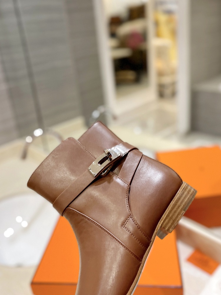 Hermes boots 𝓗𝓮𝓻𝓶𝓮𝓢