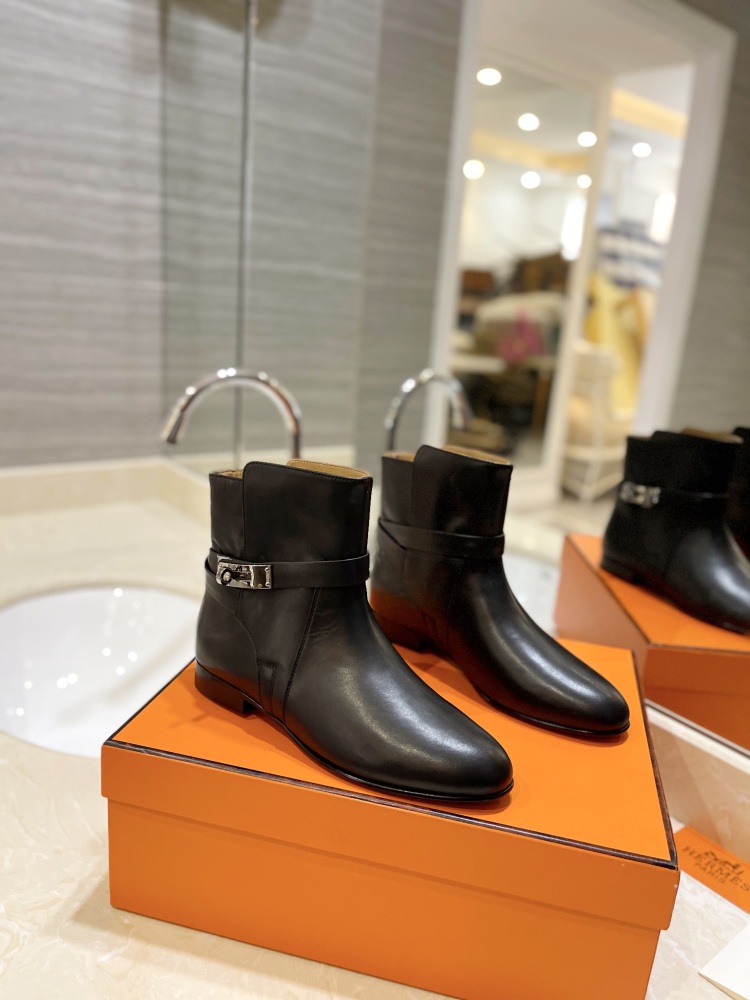 Hermes boots 𝓗𝓮𝓻𝓶𝓮𝓢