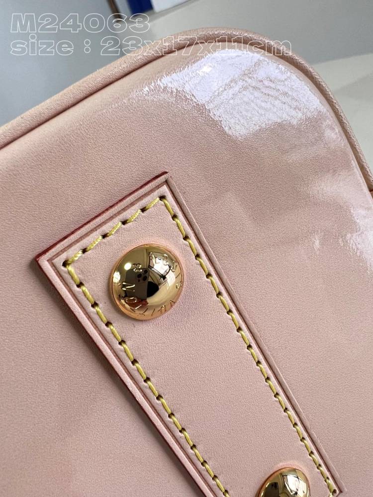 Louis Vuitton ALMA BB  M24063 M24062 mirror boutique