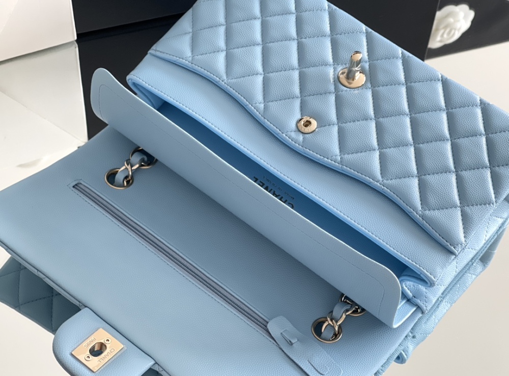 Chanel CF 𝘾𝙡𝙖𝙨𝙨𝙞𝙘 𝙁𝙡𝙖𝙥 bag 25cm Mirror Boutique